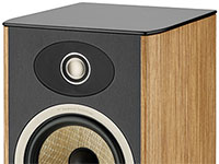 FOCAL Aria Evo X z wybarwieniem:  Prime Walnut