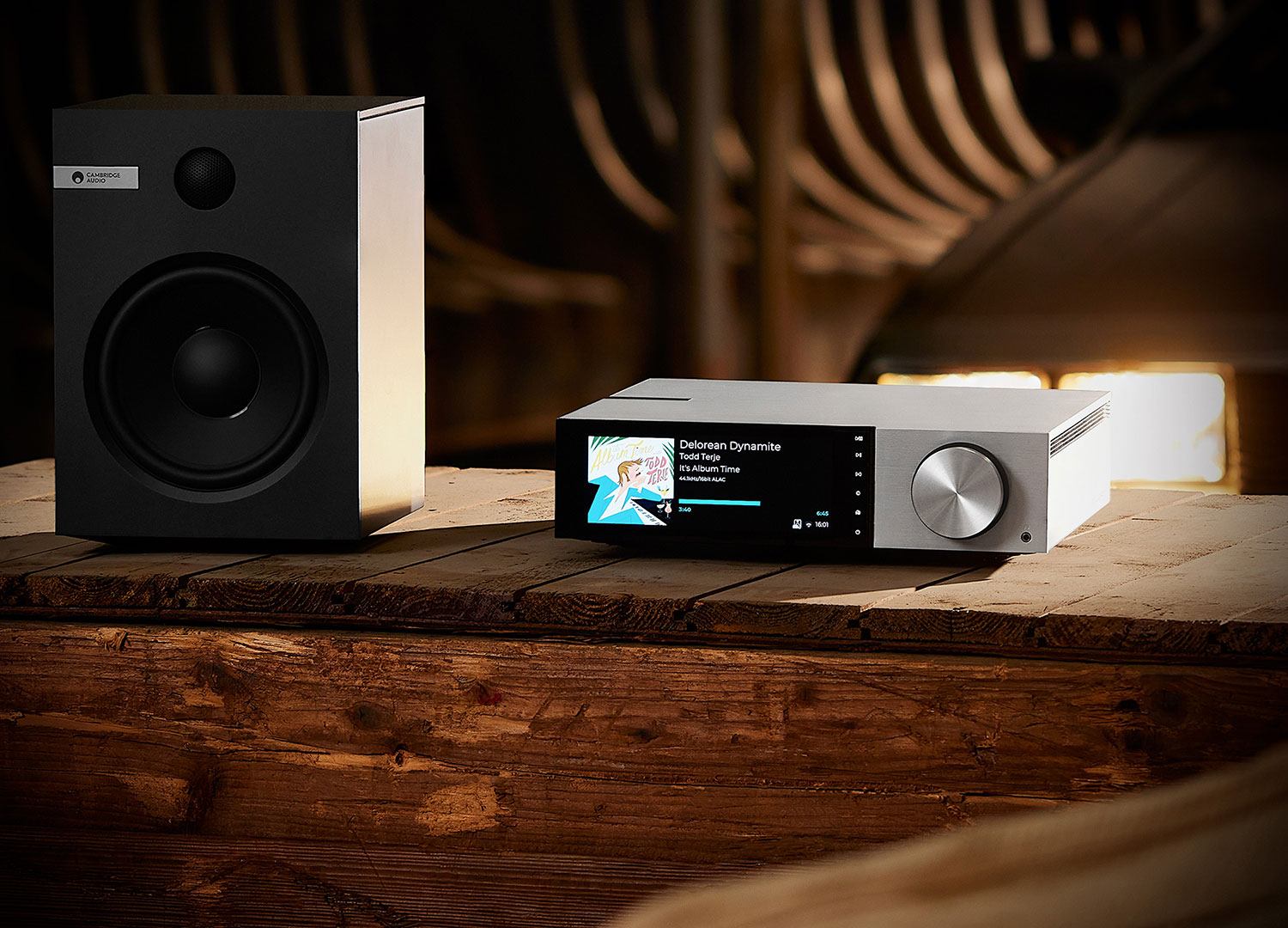 CAMBRIDGE AUDIO EVO 150 DeLorean Edition