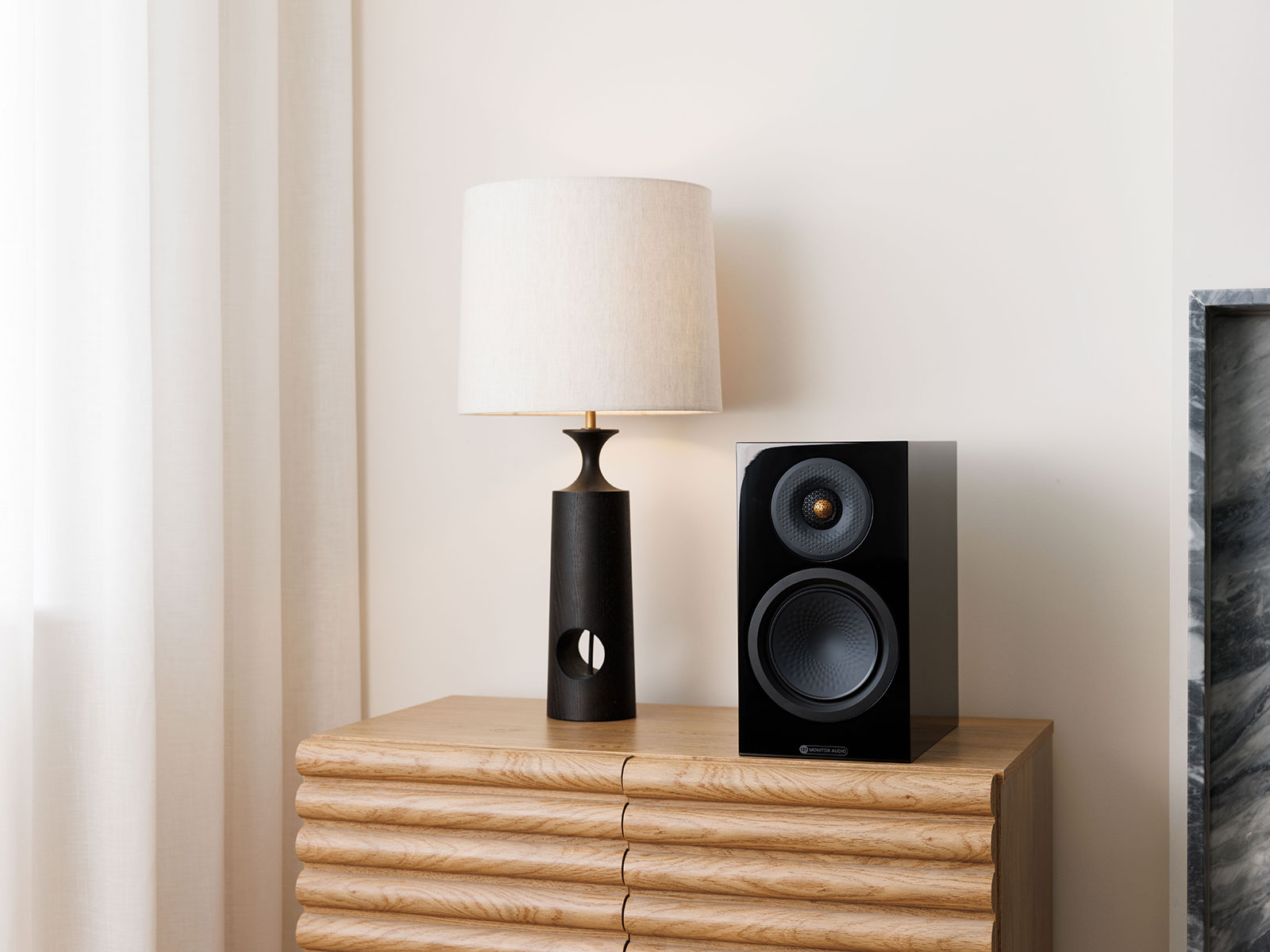 MONITOR AUDIO Silver 8G  50 Black Gloss