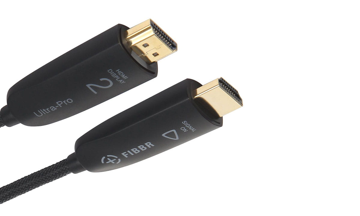 fot. Kabel optyczny HDMI 2.0b FIBBR Ultra Pro 15 m.