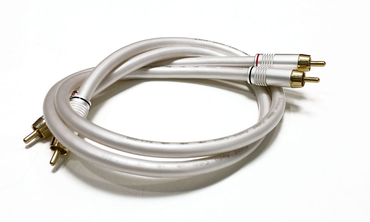 fot.  Interkonekt stereo RCA KáCsa Silver Line.